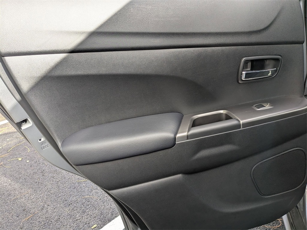 Thumbnail: 2025 Mitsubishi Outlander Sport - 26