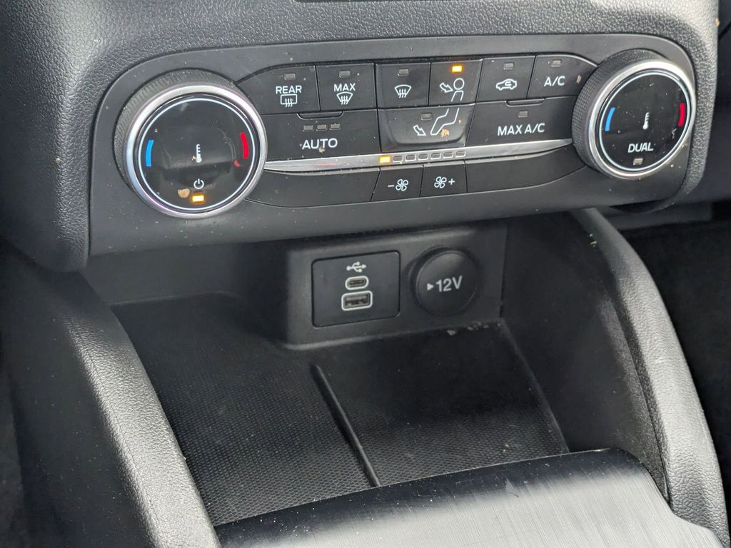 Thumbnail: 2025 Ford Escape - 30