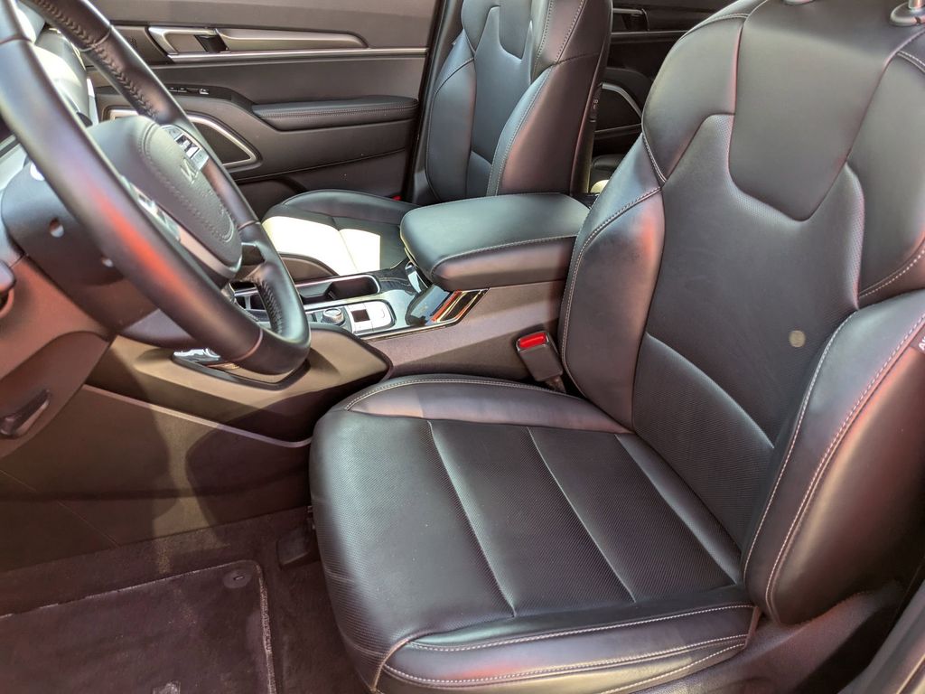 Thumbnail: 2025 Kia Telluride - 16
