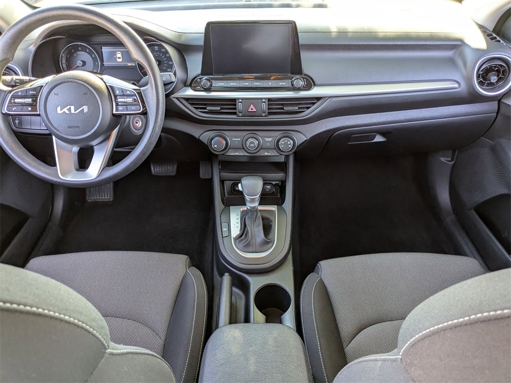 Thumbnail: 2024 Kia Forte - 28