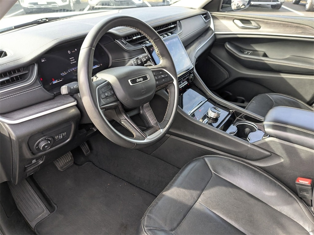 Thumbnail: 2023 Jeep Grand Cherokee L - 19