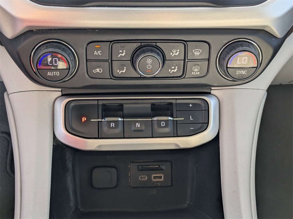 Thumbnail: 2023 GMC Acadia - 23