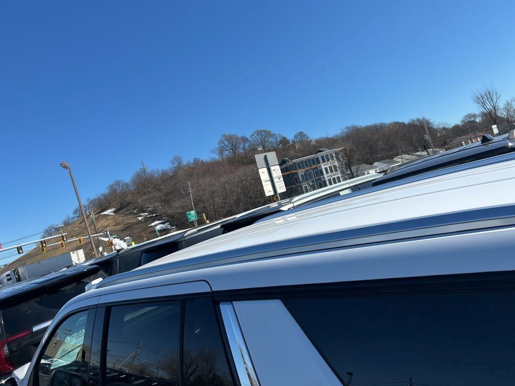 Thumbnail: 2025 Chevrolet Tahoe - 6