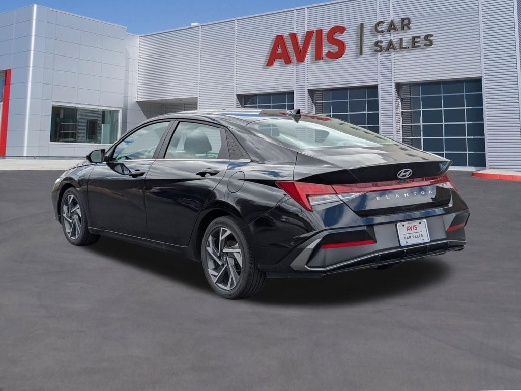 Thumbnail: 2025 Hyundai Elantra - 9