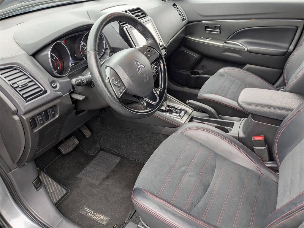 Thumbnail: 2024 Mitsubishi Outlander Sport - 16