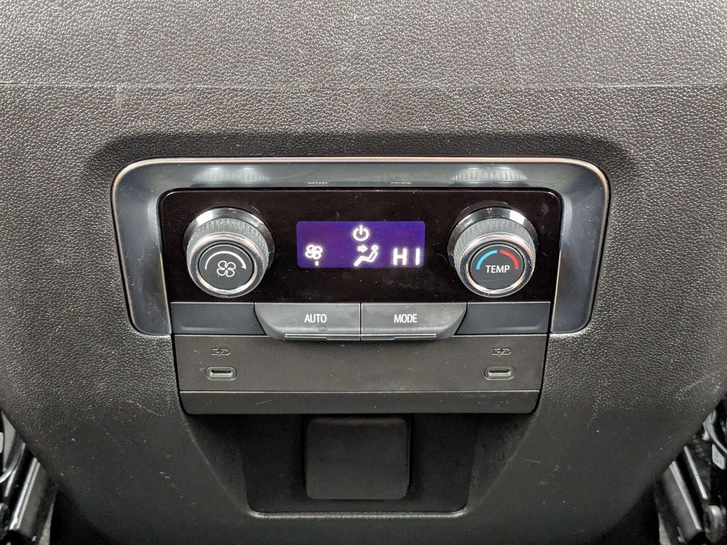 Thumbnail: 2025 Chevrolet Tahoe - 28