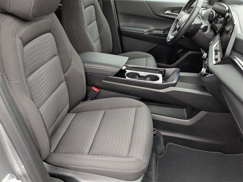 Thumbnail: 2025 Chevrolet Equinox - 37