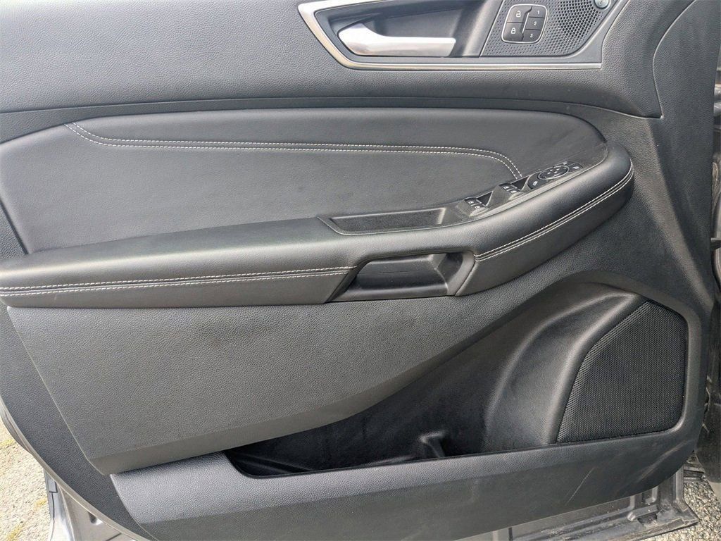 Thumbnail: 2024 Ford Edge - 19