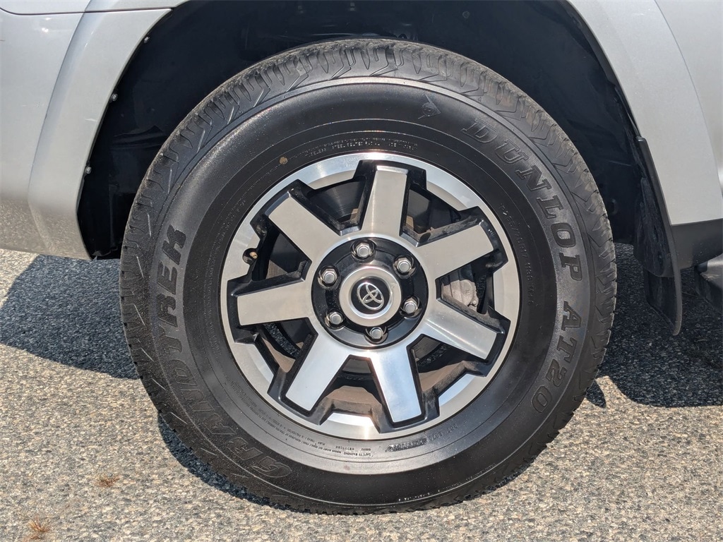 Thumbnail: 2024 Toyota 4Runner - 9