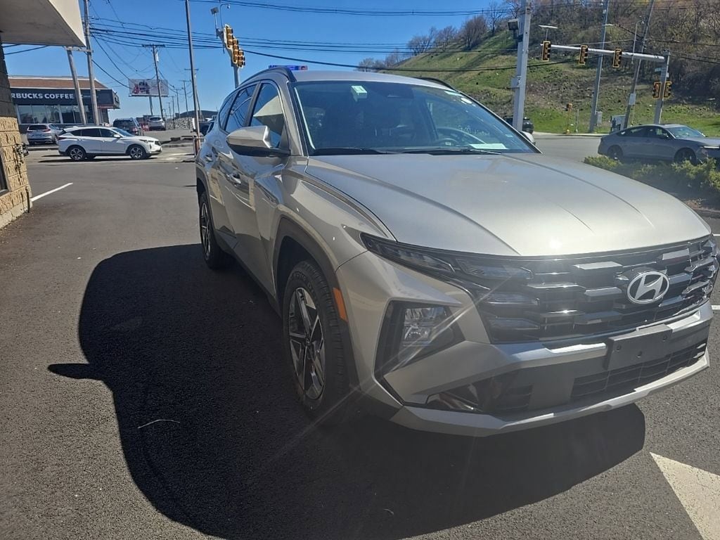 Thumbnail: 2025 Hyundai Tucson - 3