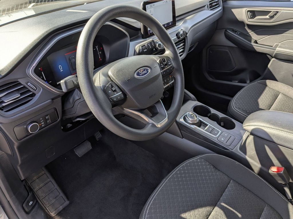 Thumbnail: 2025 Ford Escape - 14