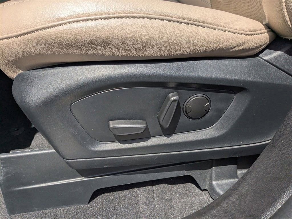 Thumbnail: 2023 Ford Explorer - 25