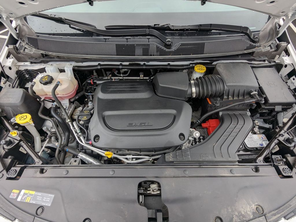 Thumbnail: 2025 Chrysler Pacifica - 36