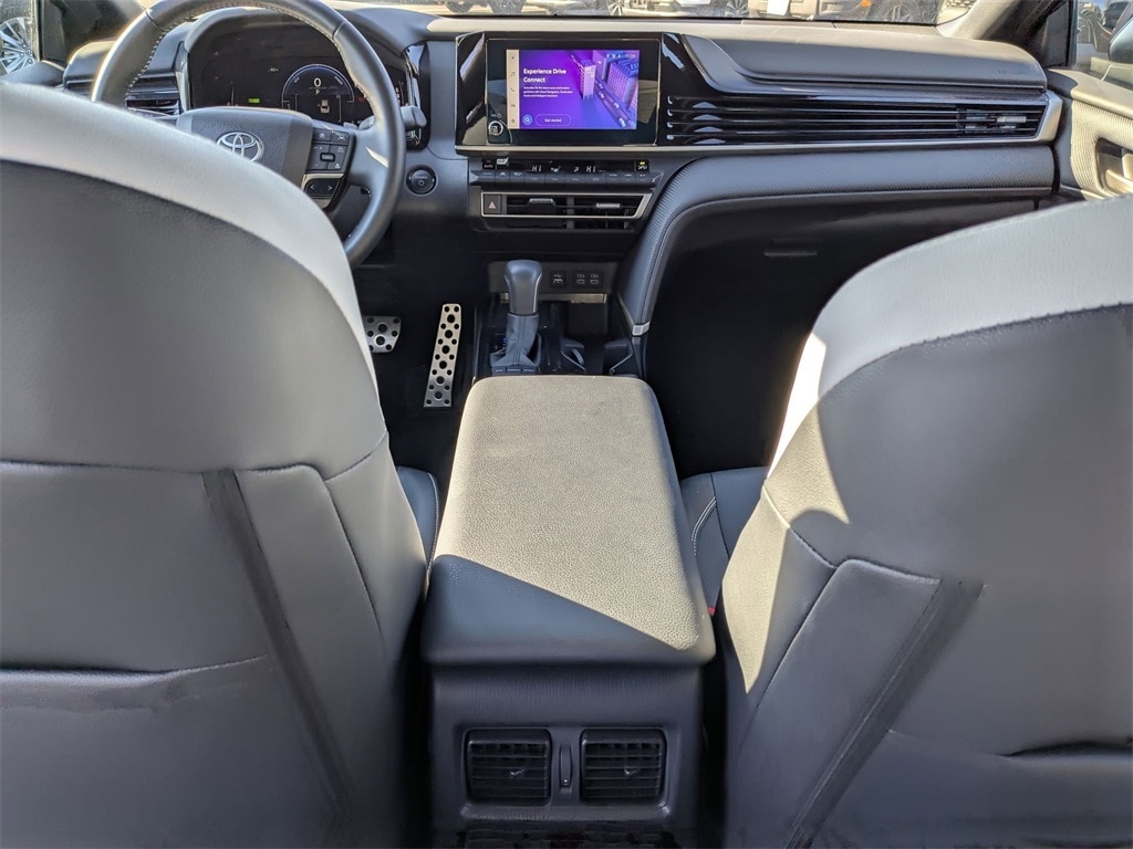 Thumbnail: 2025 Toyota Camry - 31