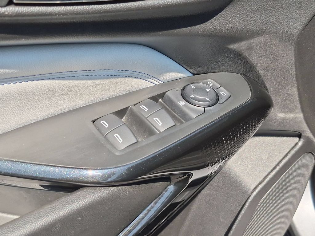 Thumbnail: 2025 Chevrolet Trax - 13