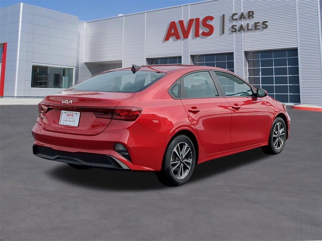 Thumbnail: 2024 Kia Forte - 6