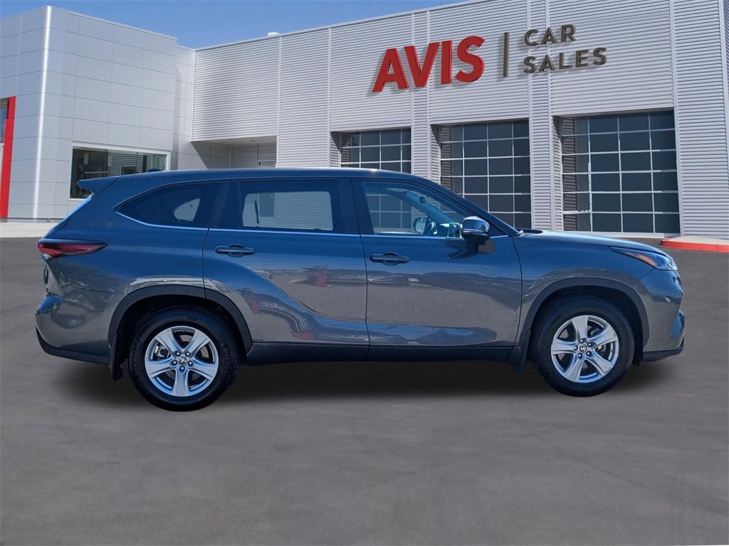 Thumbnail: 2024 Toyota Highlander - 7