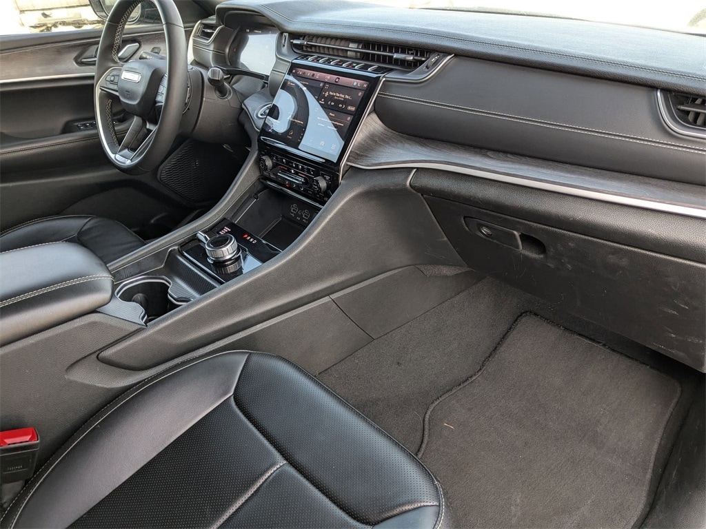 Thumbnail: 2024 Jeep Grand Cherokee L - 38