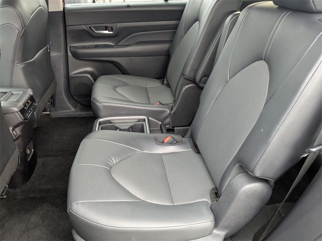 Thumbnail: 2025 Toyota Grand Highlander - 28