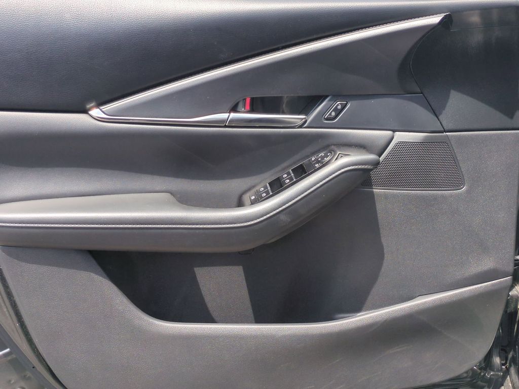 Thumbnail: 2025 Mazda CX-30 - 11