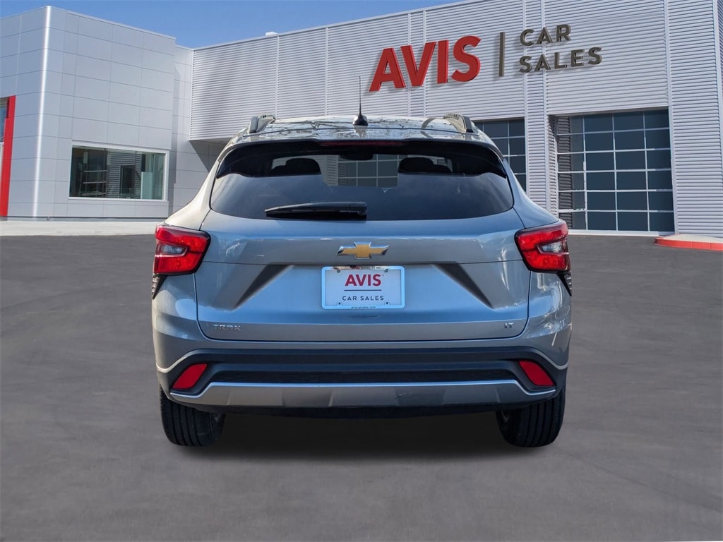 Thumbnail: 2025 Chevrolet Trax - 5