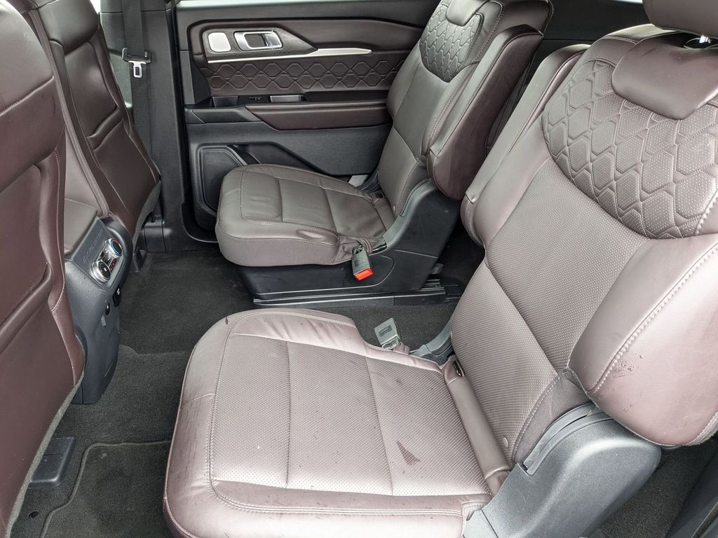 Thumbnail: 2025 Ford Explorer - 27