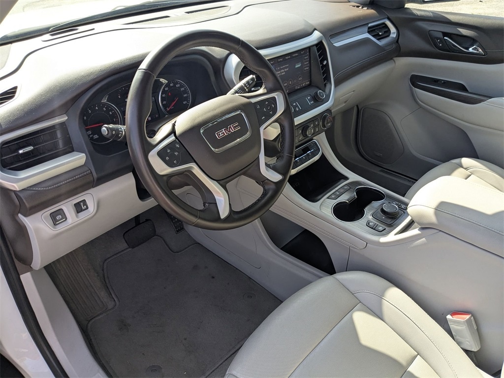 Thumbnail: 2023 GMC Acadia - 14