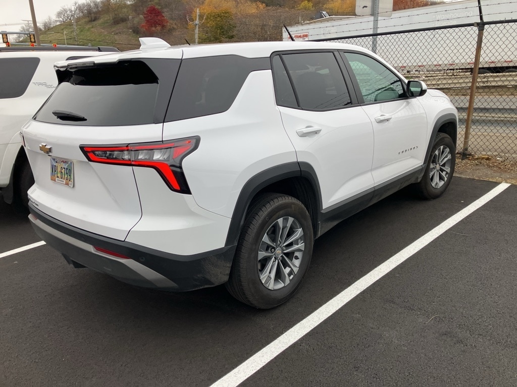 Thumbnail: 2025 Chevrolet Equinox - 3