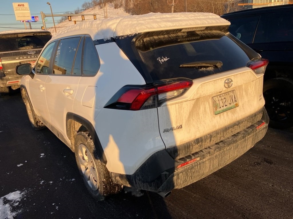 Thumbnail: 2024 Toyota RAV4 - 4