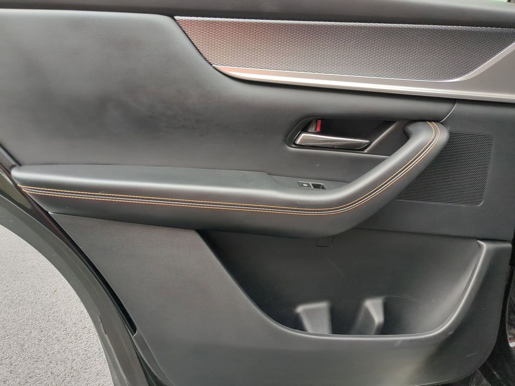 Thumbnail: 2025 Mazda CX-90 - 27