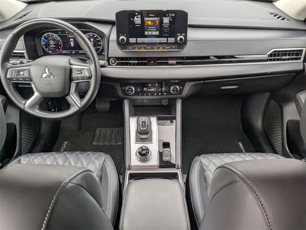 Thumbnail: 2024 Mitsubishi Outlander - 37