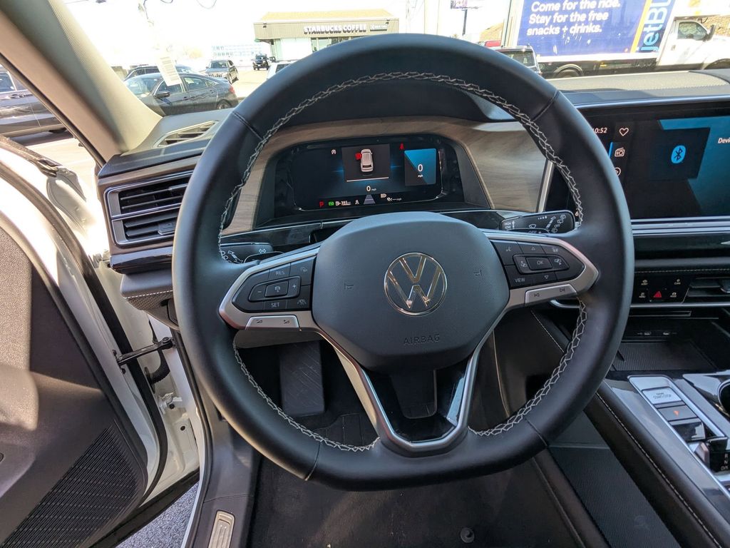 Thumbnail: 2025 Volkswagen Atlas - 17