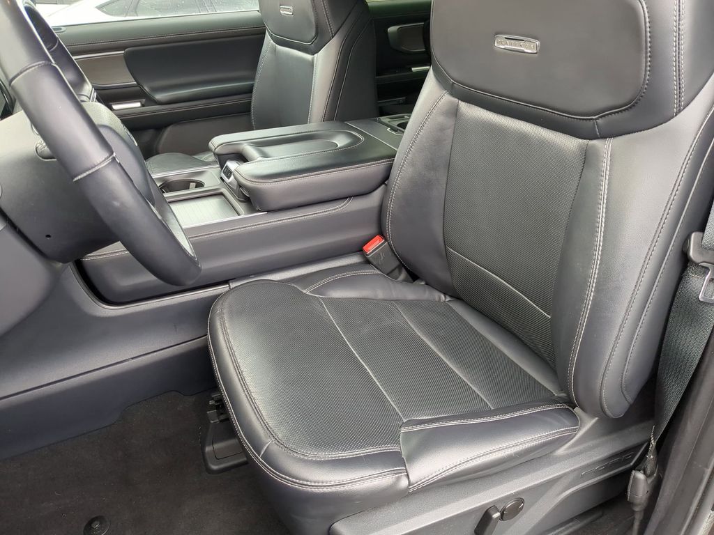 Thumbnail: 2025 Ford Expedition - 25