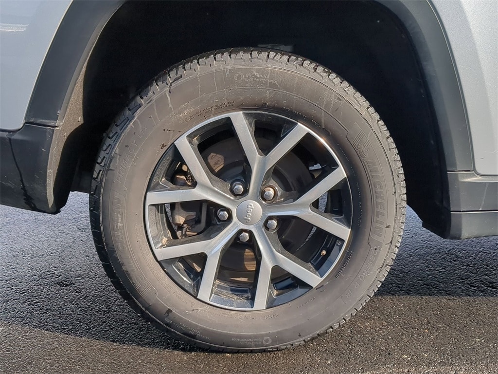 Thumbnail: 2024 Jeep Grand Cherokee L - 14