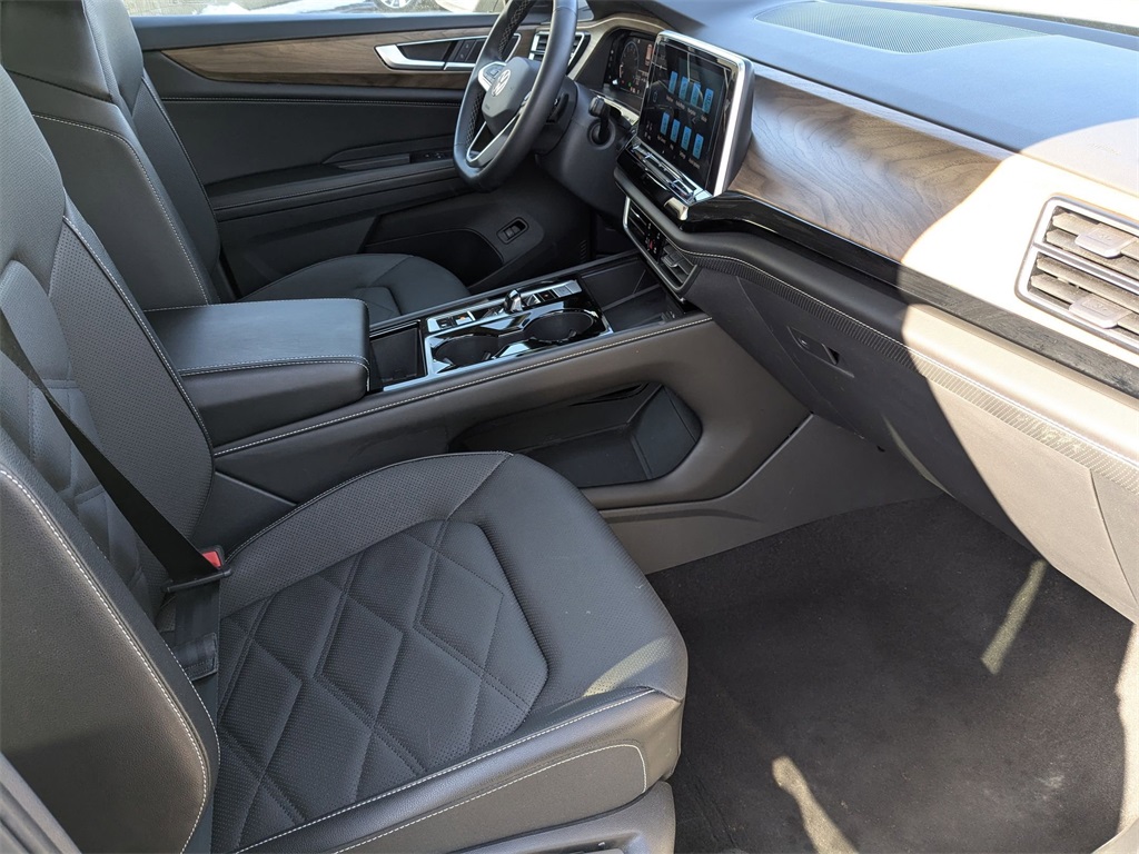 Thumbnail: 2024 Volkswagen Atlas - 38