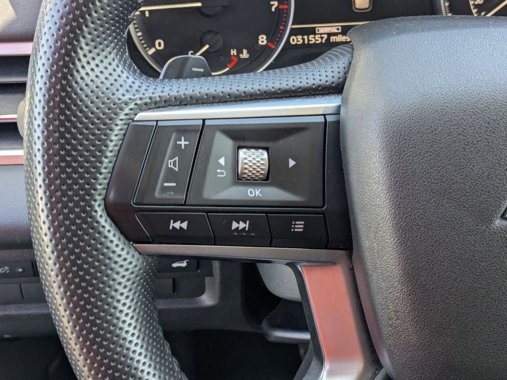 Thumbnail: 2025 Mitsubishi Outlander - 18