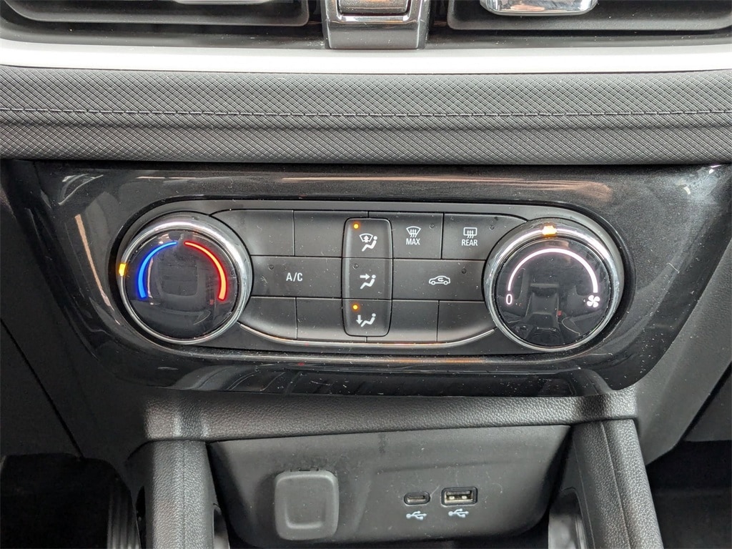 Thumbnail: 2025 Chevrolet TrailBlazer - 23