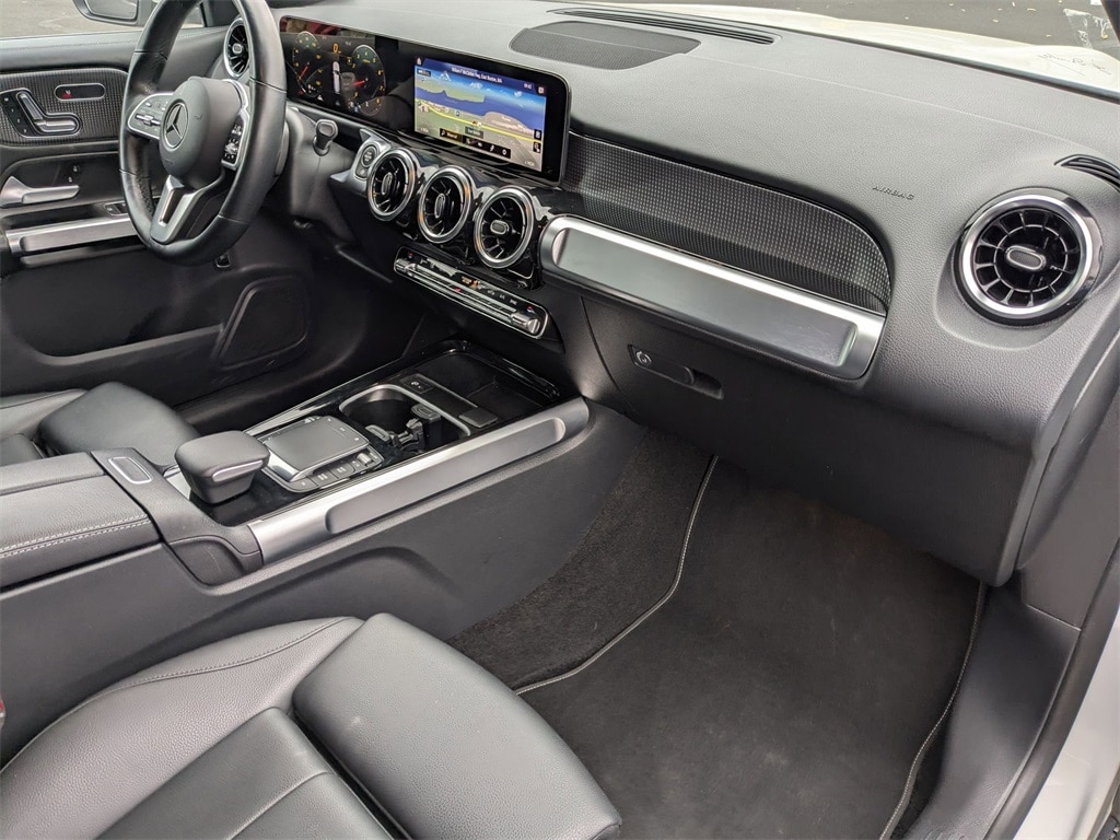 Thumbnail: 2023 Mercedes-Benz GLB - 40