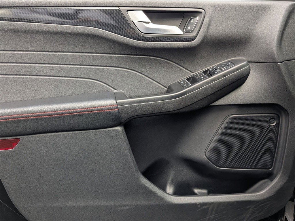 Thumbnail: 2025 Ford Escape - 16