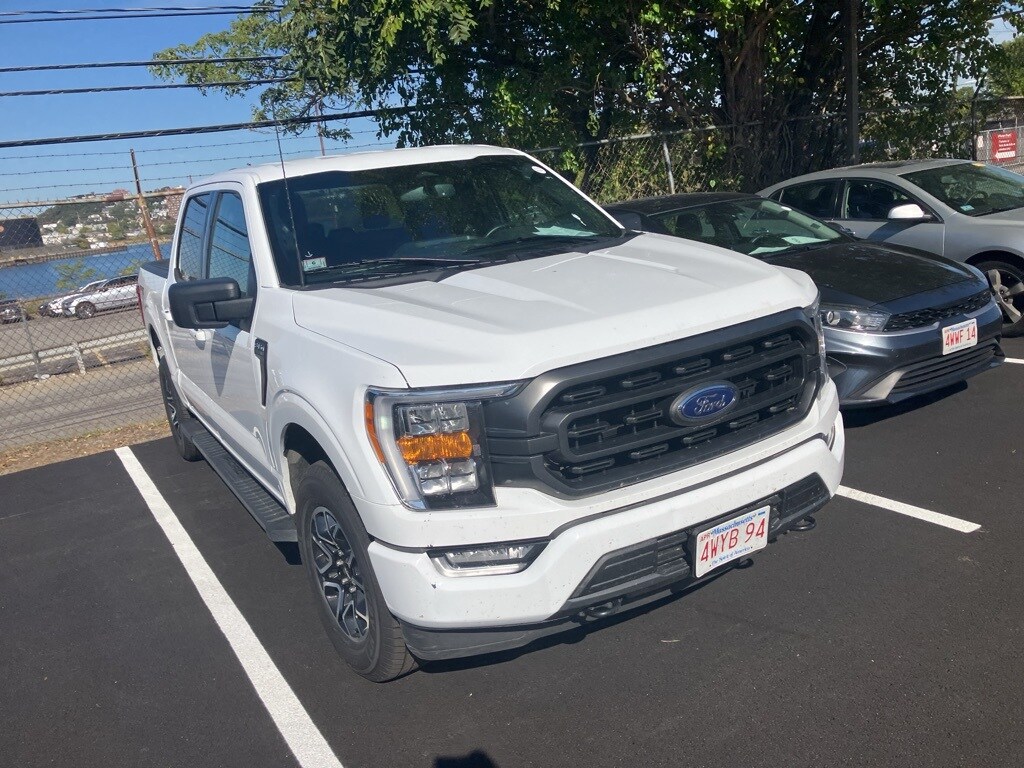 2023 Ford F-150 XLT photo 2