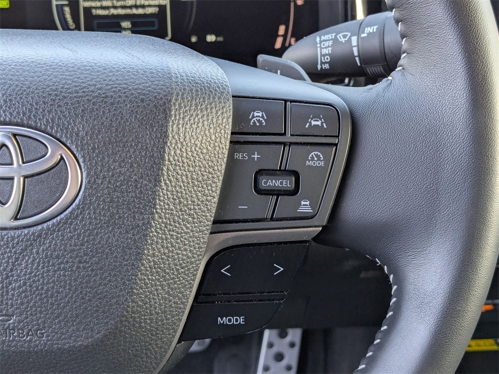 Thumbnail: 2025 Toyota Camry - 20