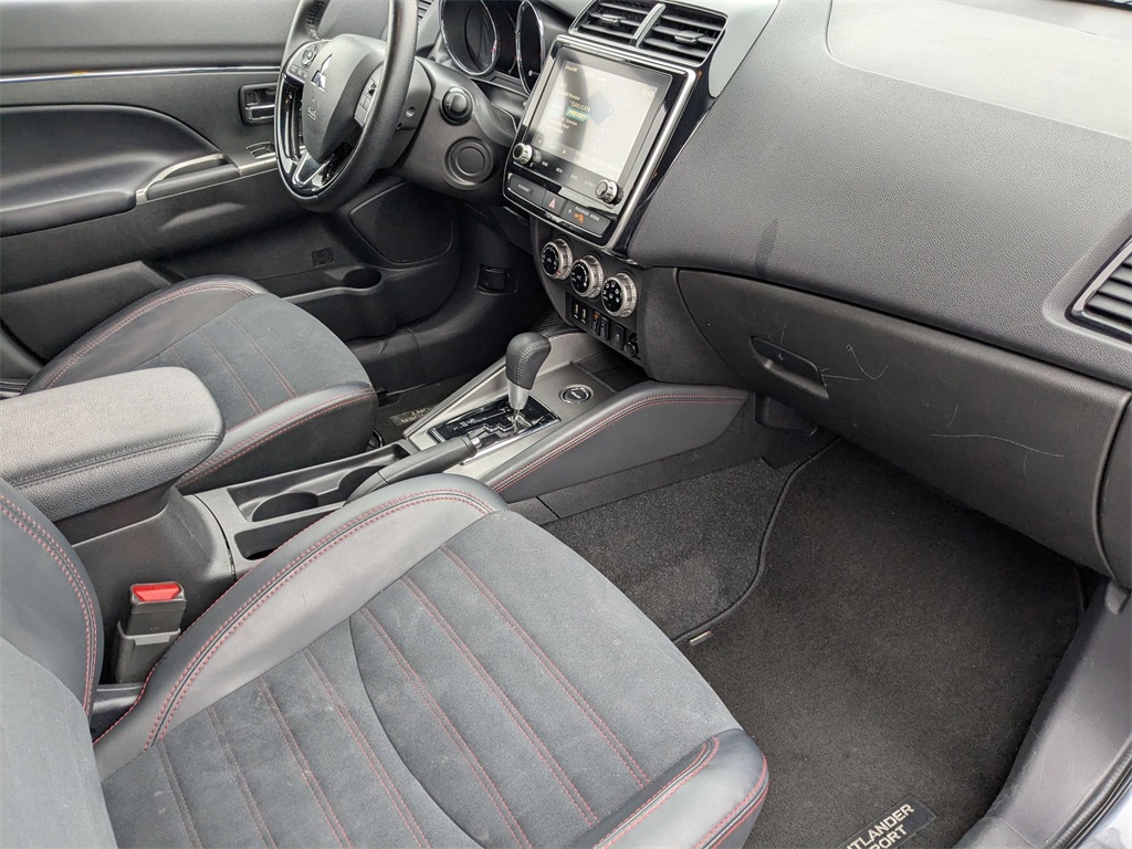 Thumbnail: 2024 Mitsubishi Outlander Sport - 34