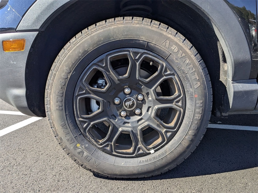 Thumbnail: 2025 Ford Bronco Sport - 11