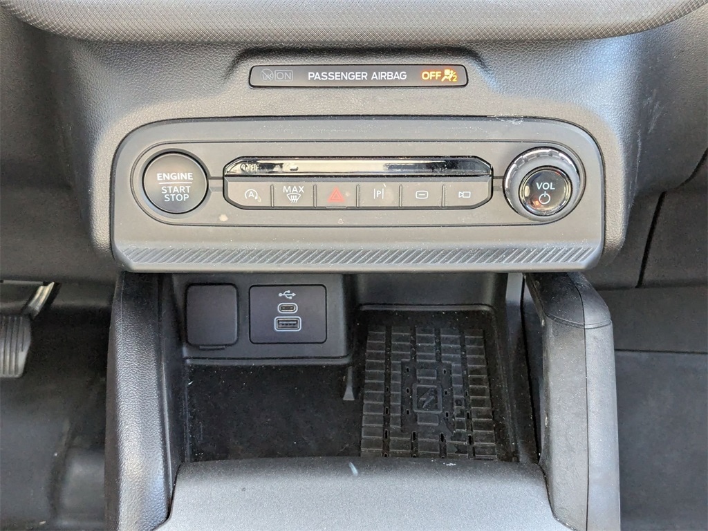 Thumbnail: 2025 Ford Bronco Sport - 26