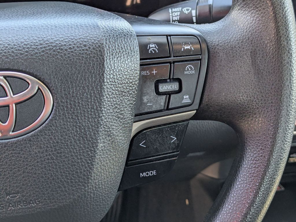 Thumbnail: 2025 Toyota Camry - 18