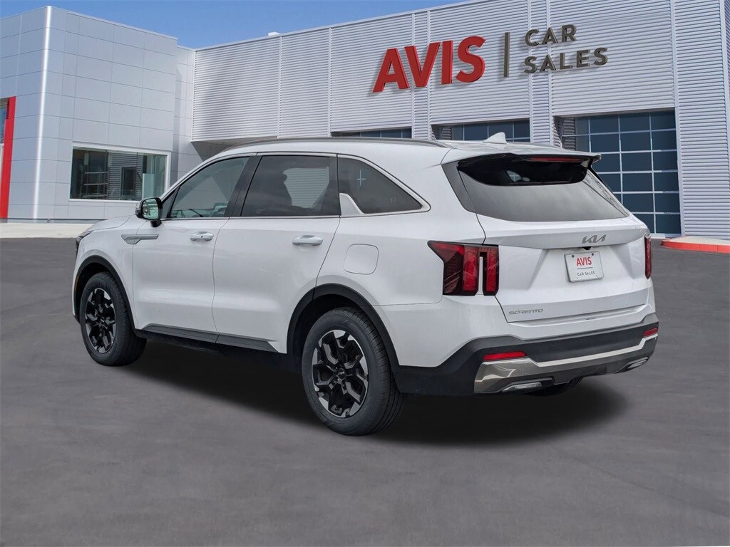 Thumbnail: 2024 Kia Sorento - 3