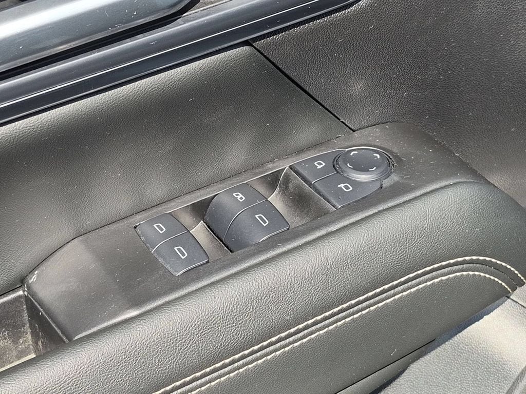 2025 GMC Terrain Elevation - Photo 13