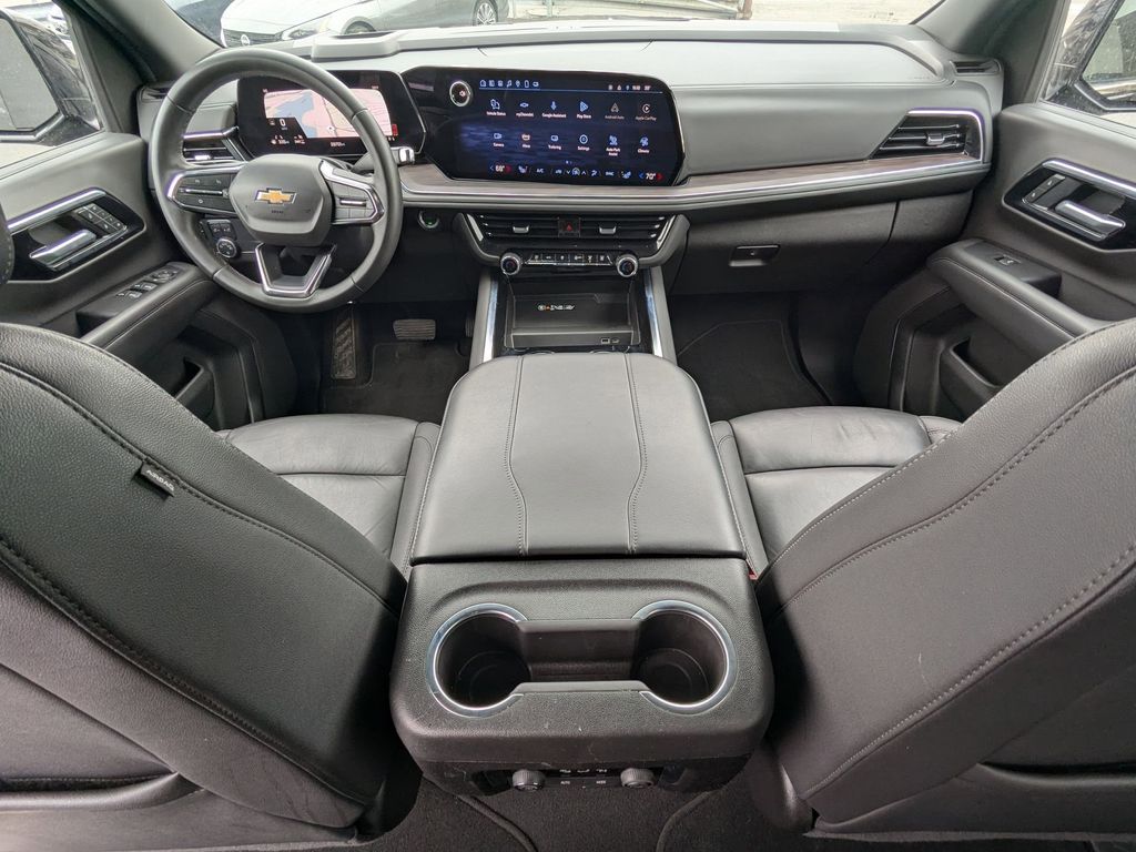 Thumbnail: 2025 Chevrolet Tahoe - 28