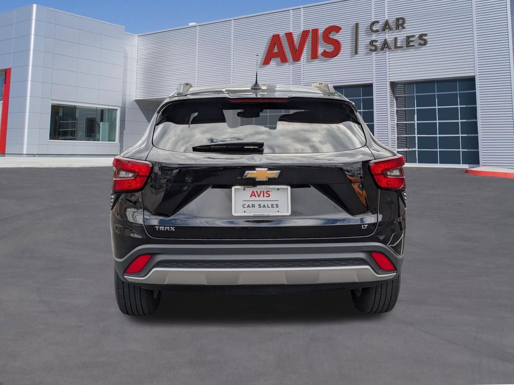 Thumbnail: 2025 Chevrolet Trax - 7