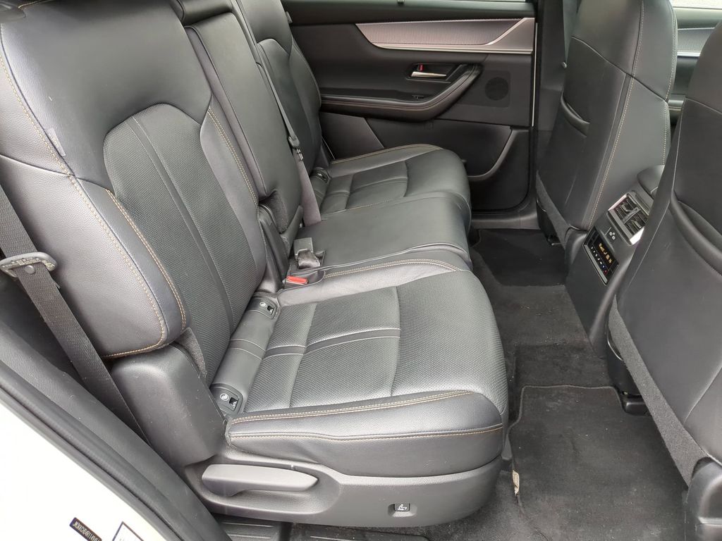 Thumbnail: 2024 Mazda CX-90 - 31